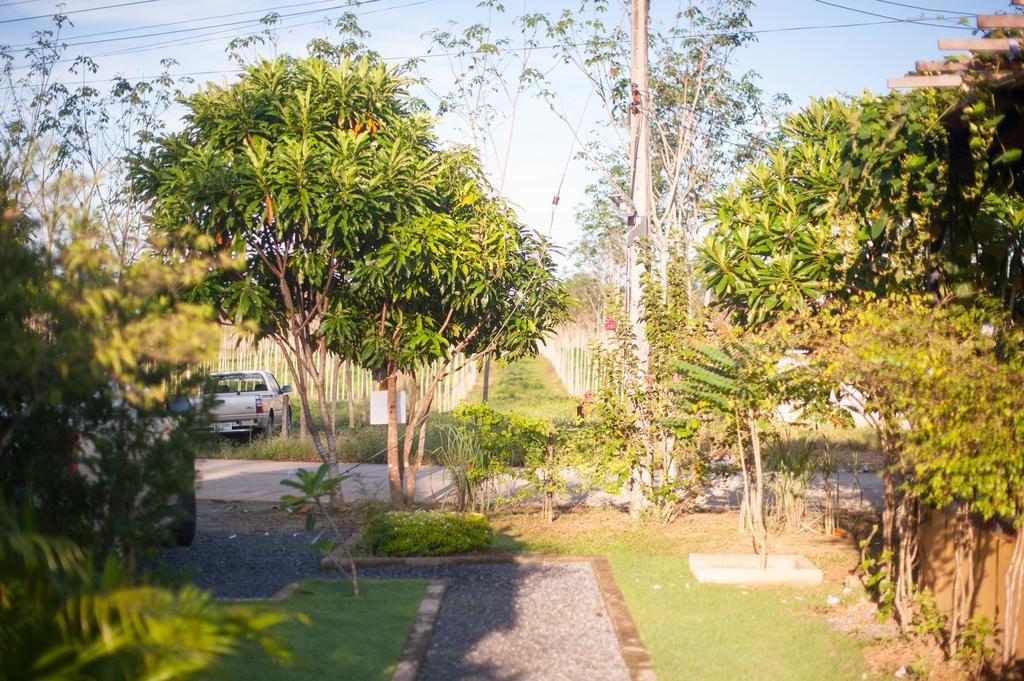 Charpoot Cottage Khao Lak Exterior photo