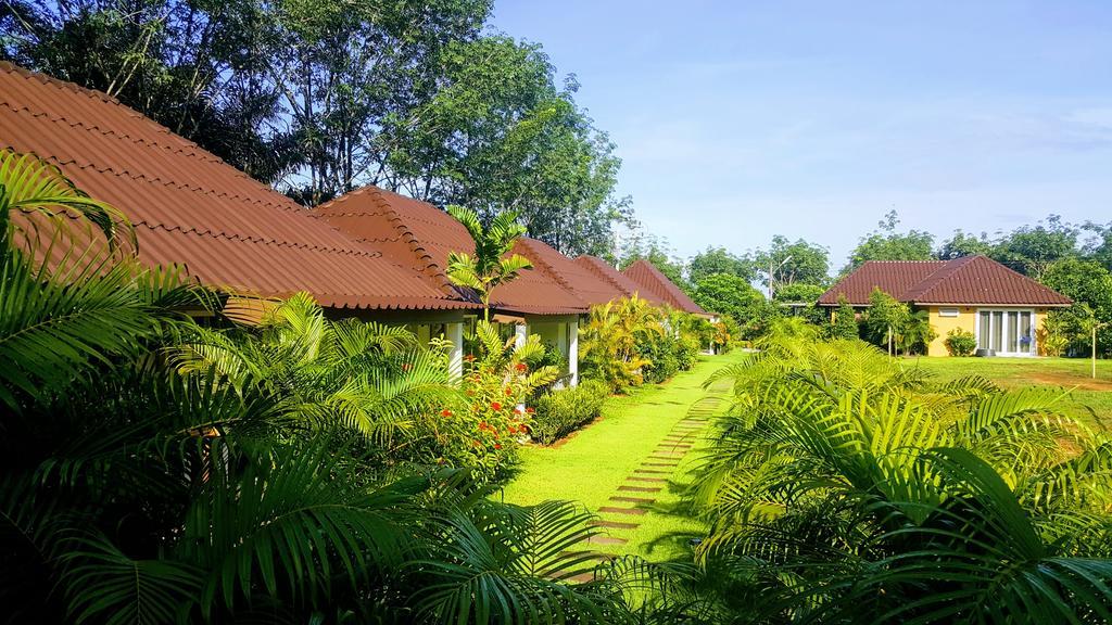 Charpoot Cottage Khao Lak Exterior photo